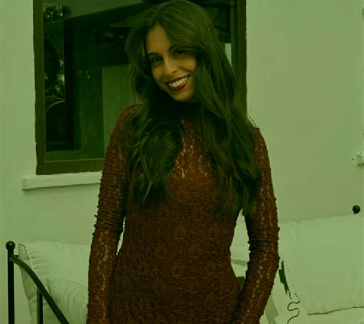 Abril Camas escort