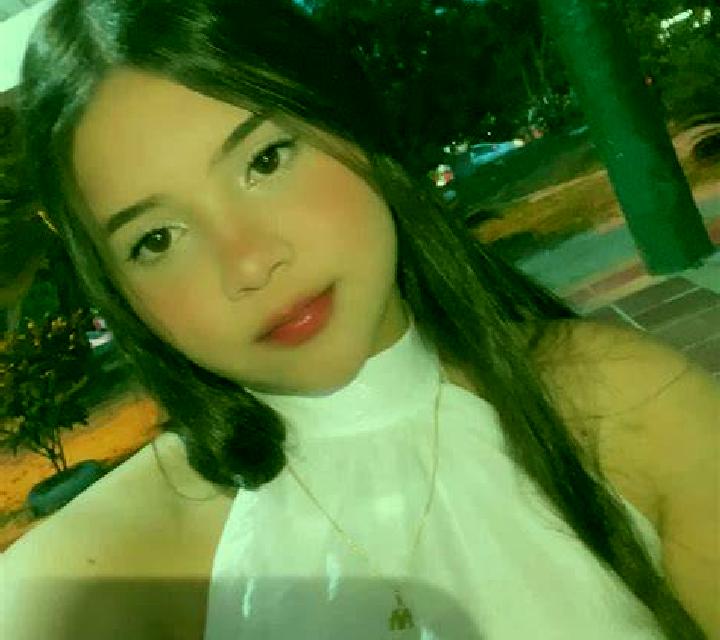Abril Sanzoles escort