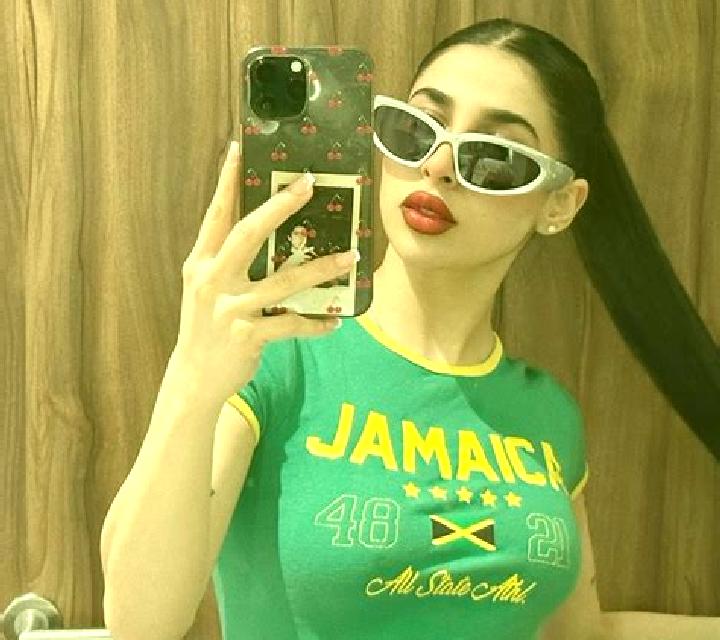 Alba 2 Ferrol escort