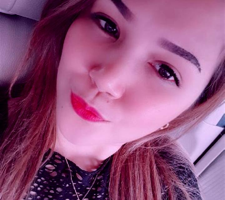 Alejandra 2 Ojos Negros escort
