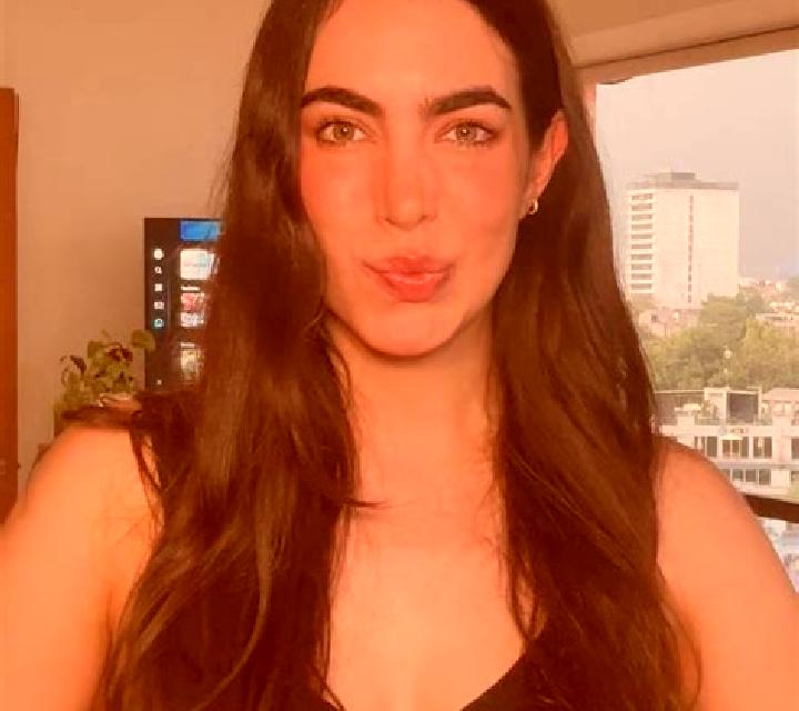 Alejandra Canada del Hoyo escort