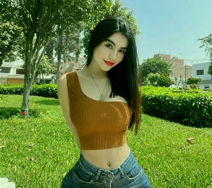 Alejandra Valverdejo escort