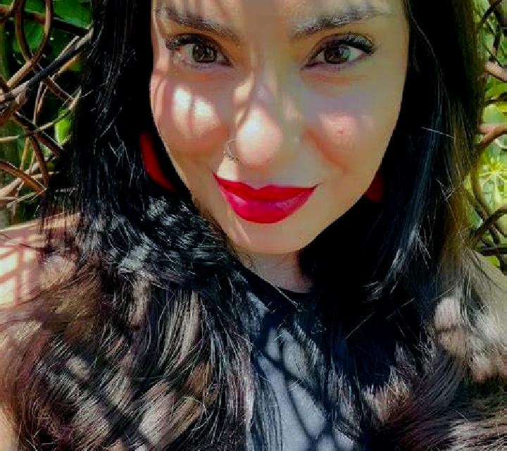 Amanda Juzbado escort