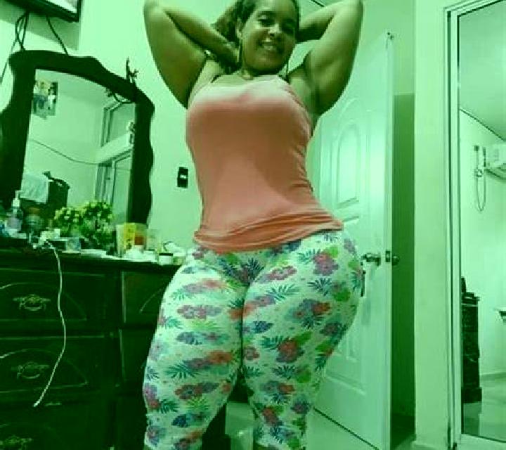 Blanca 2 Cuadros escort