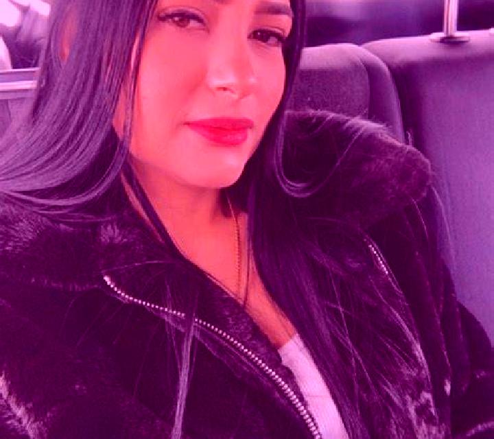 Camila 2 Chella escort