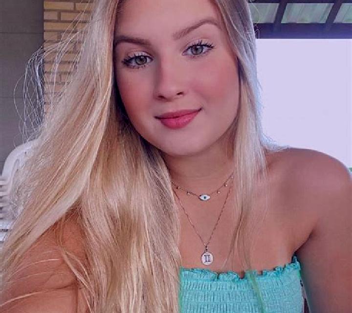 Carla 2 Hervas escort