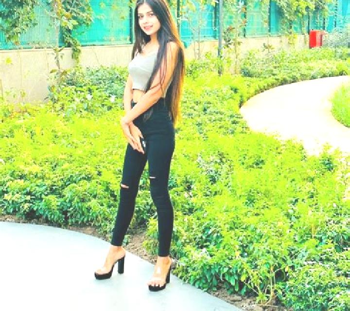 Carla 3 Lloseta escort