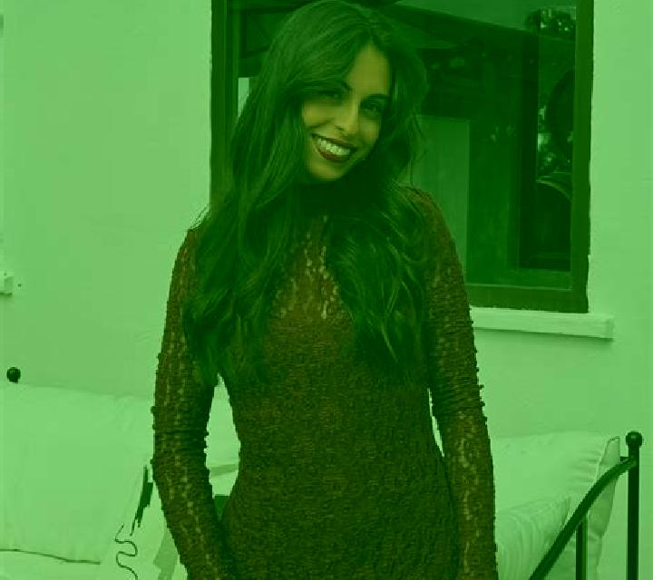 Carla 3 Megeces escort
