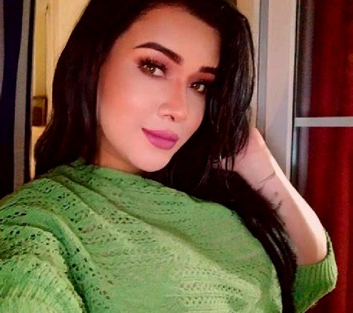Carmen Flix escort