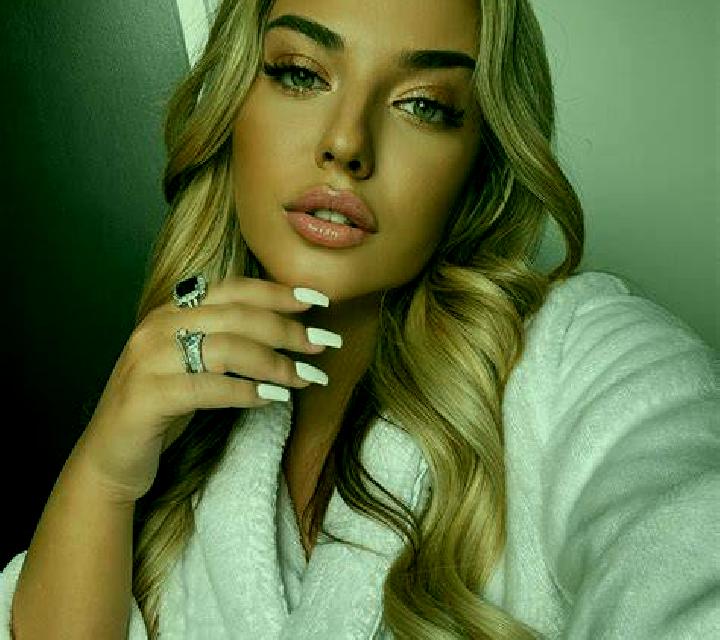 Cielo Guirguillano escort
