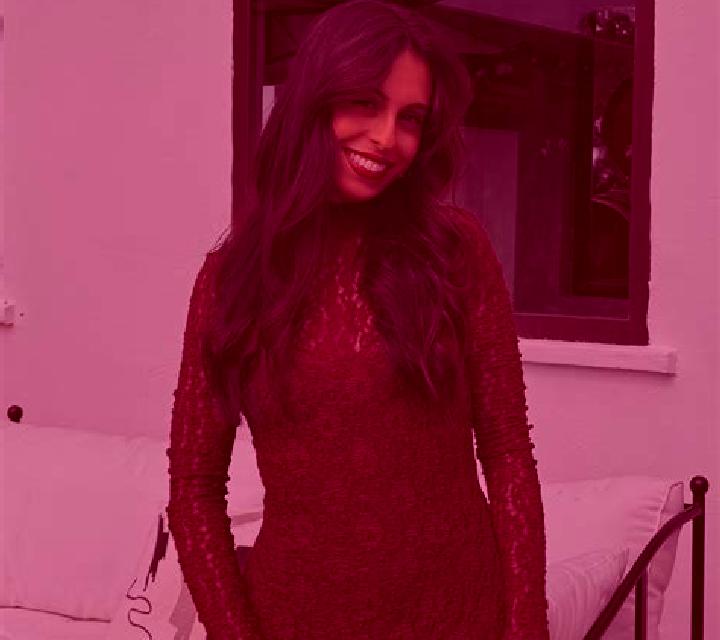 Claudia 3 Nivar escort