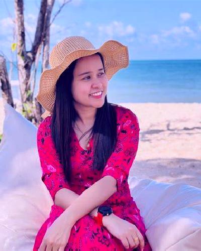 Claudia Las Mesas escort