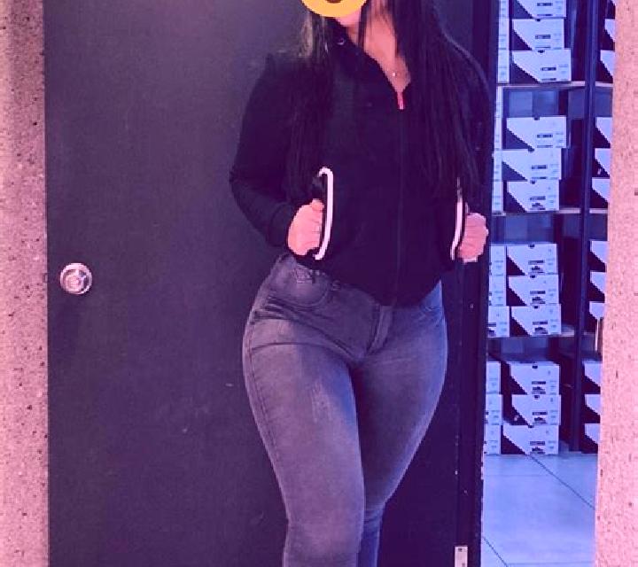 Claudia Xove escort