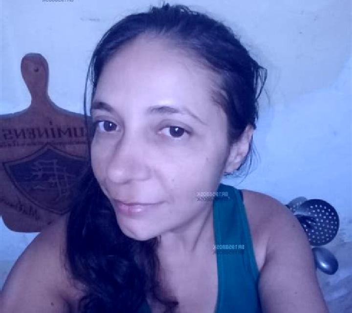 Elena Almegijar escort