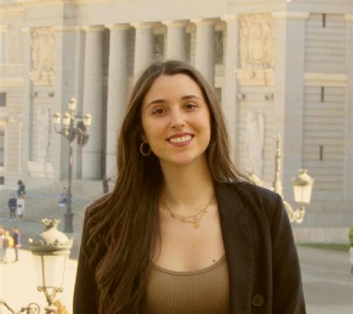 Emilia 3 Aranga escort