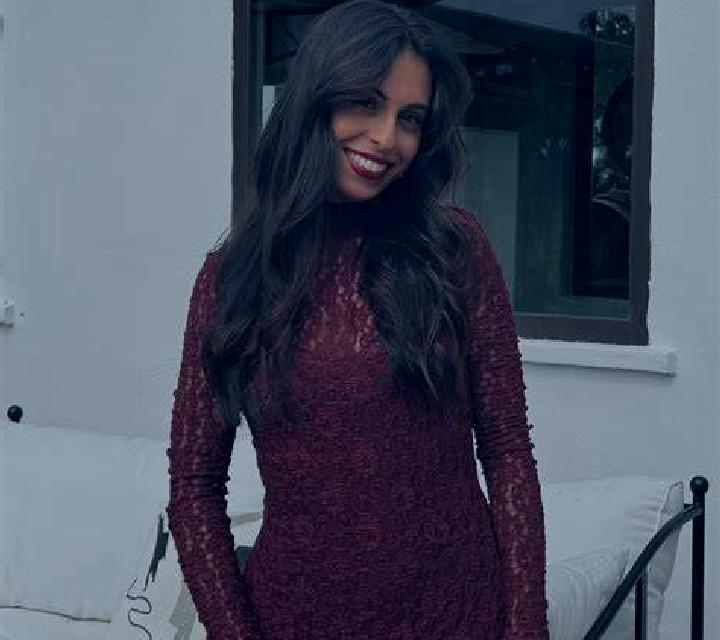 Emilia Darnius escort