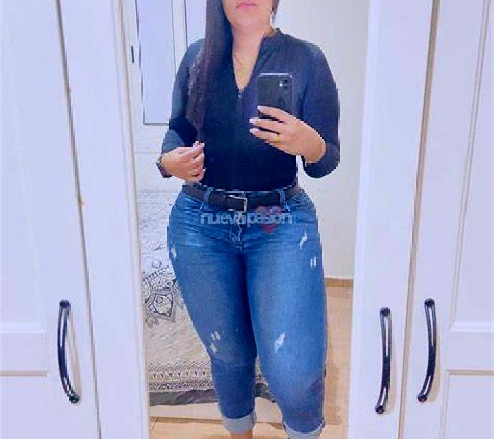 Emilia Quintana Redonda escort