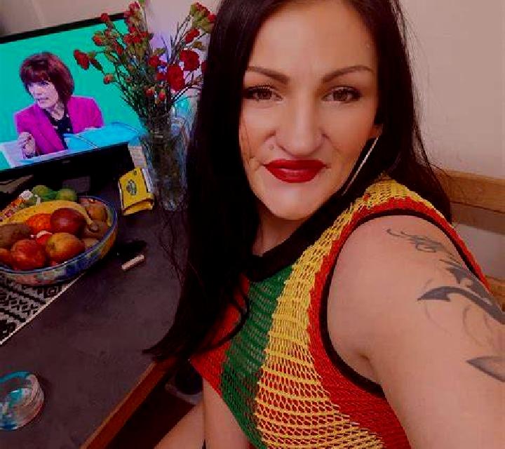 Gabriela 2 Salvacanete escort