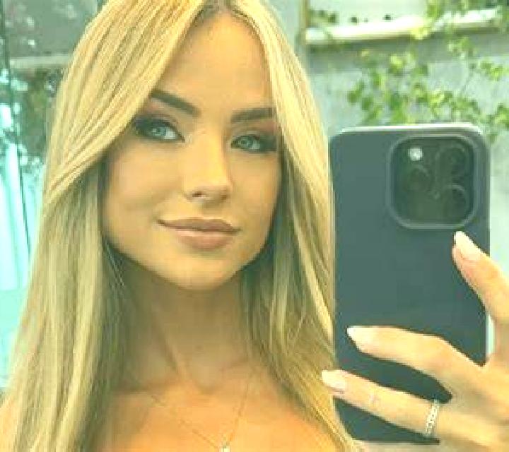 Gabriela Cobisa escort