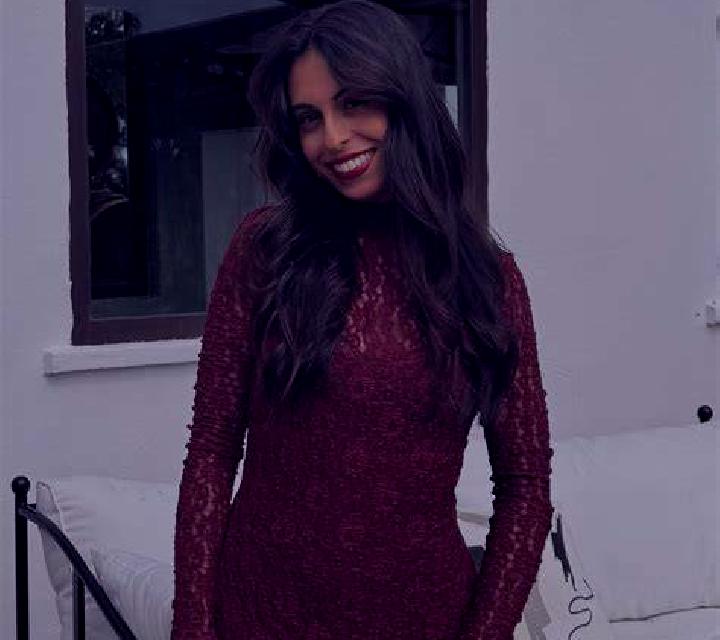 Isabela 3 Petres escort