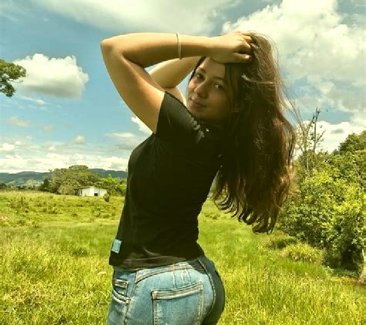 Isabella 3 Luyego escort