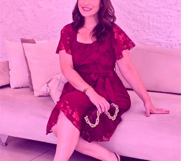 Jade 3 Muro del Alcoy escort