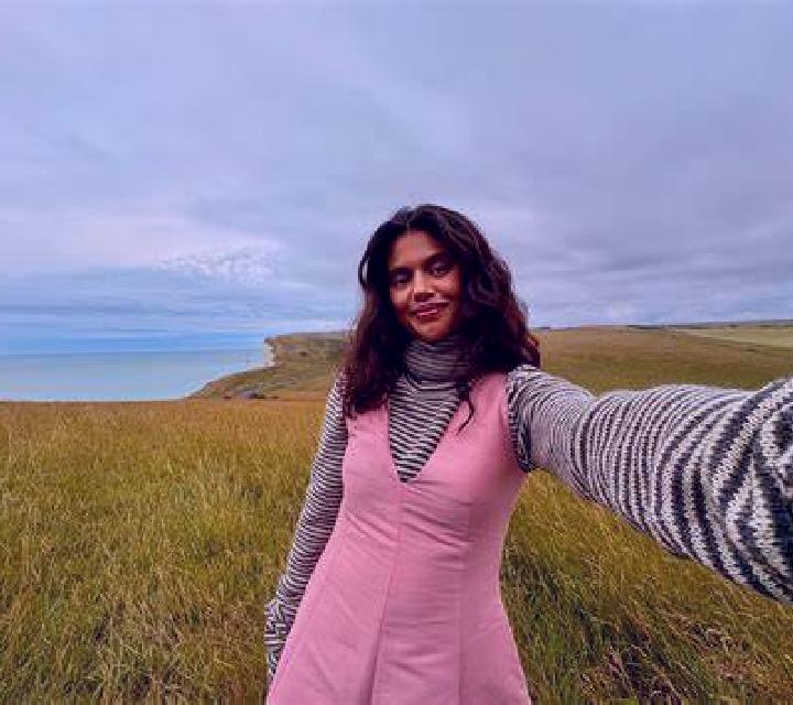 Julia 2 Alia escort