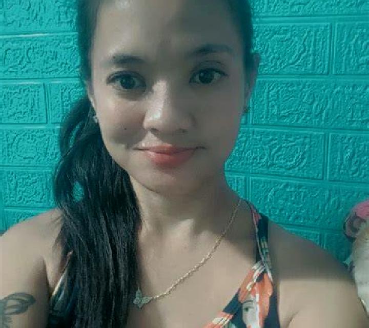 Julia 2 Gotor escort