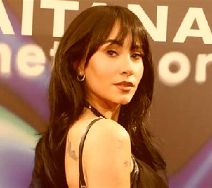 Julia 2 Lucillos escort