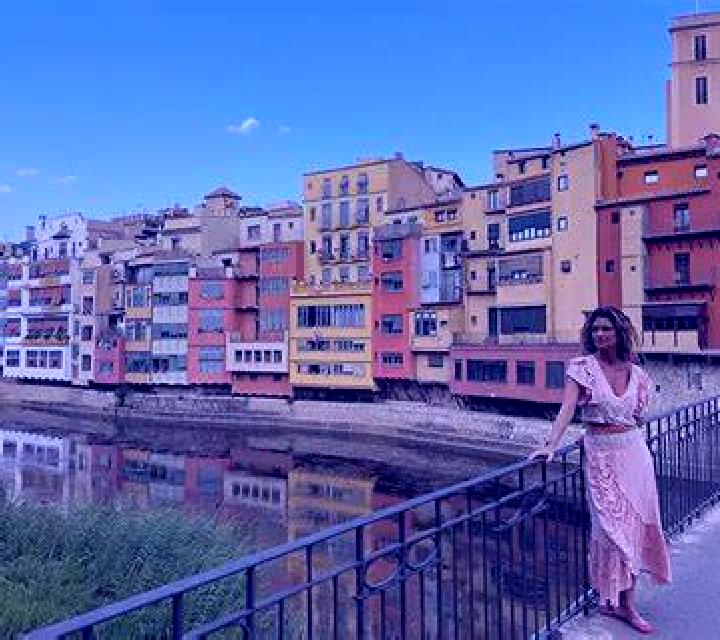 Julia El Tiemblo escort