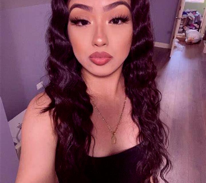 Laia 3 Nuevalos escort