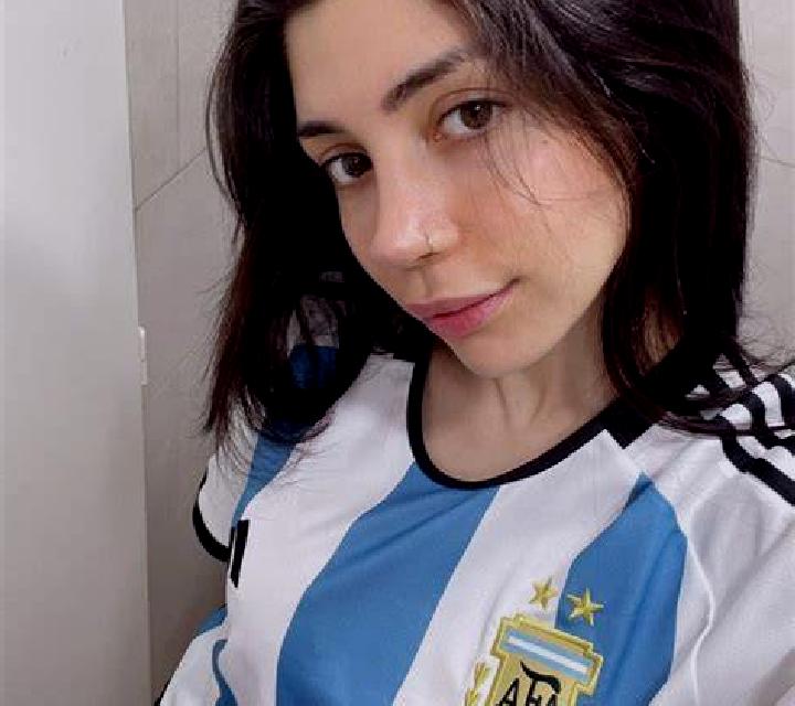 Laia 3 Samboal escort