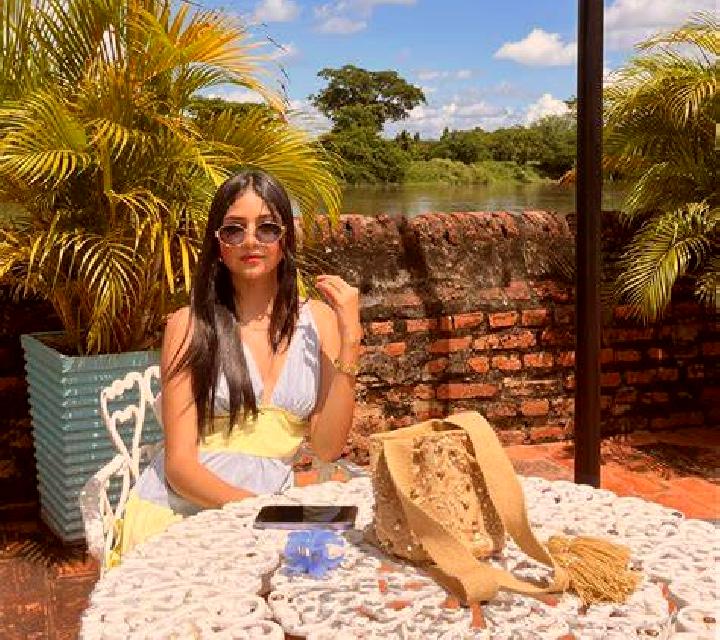 Laia Dosbarrios escort
