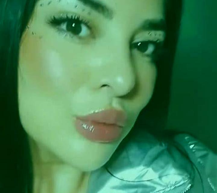 Lola 3 Gargantilla escort