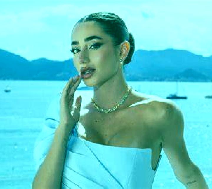 Lola La Campana escort