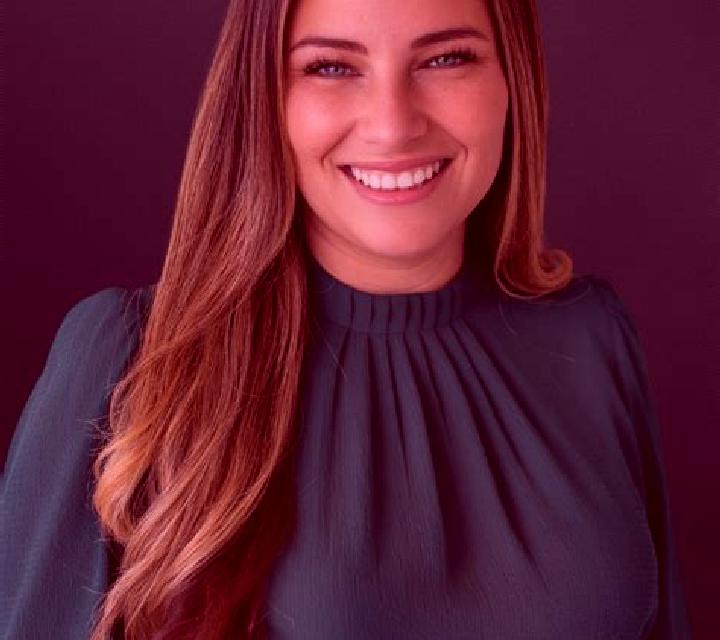 Lucía Algemesi escort