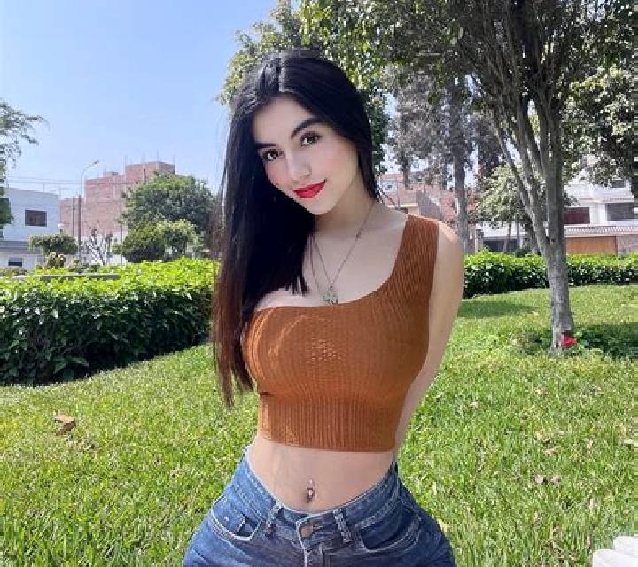 Lucía Rasueros escort
