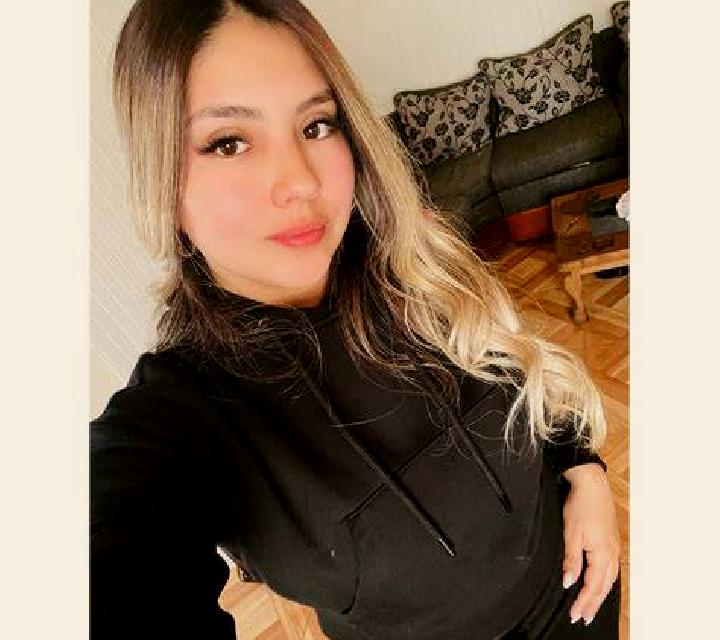 Luna 2 Calvos escort