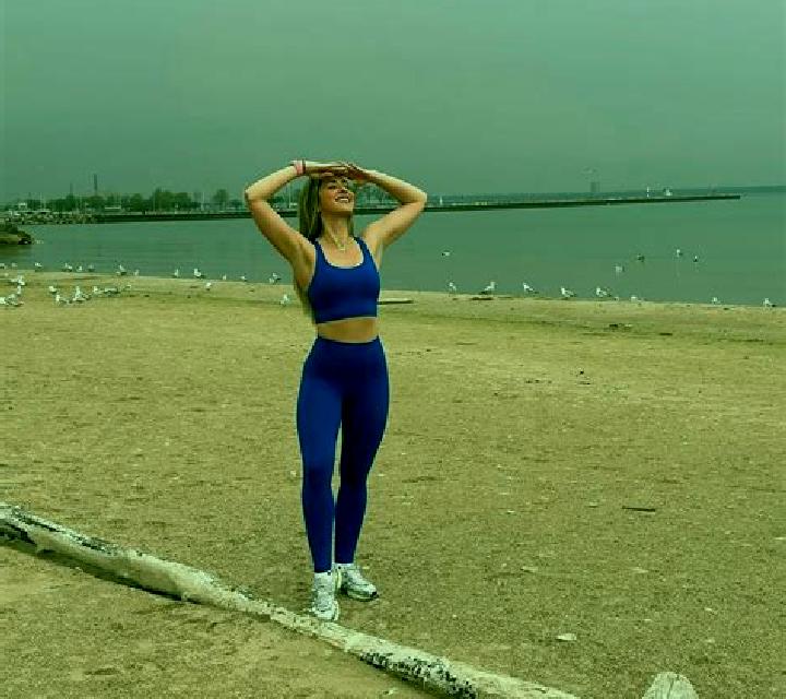 Manuela Navares de las Cuevas escort