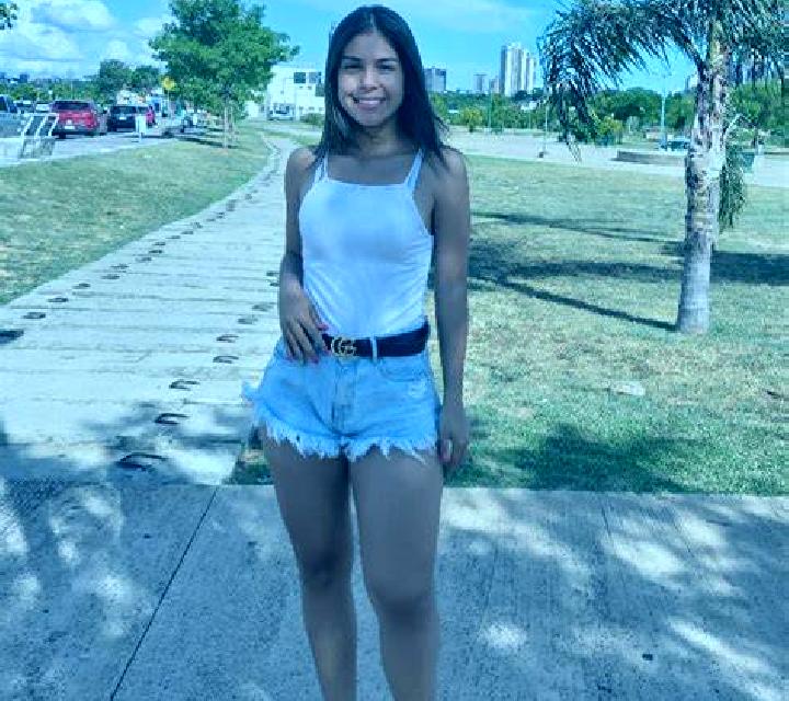 María Garrigas escort