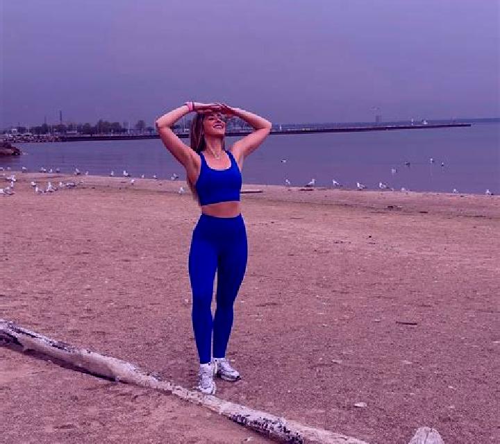 María Robledo escort