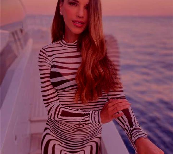 Mariana Fontarron escort