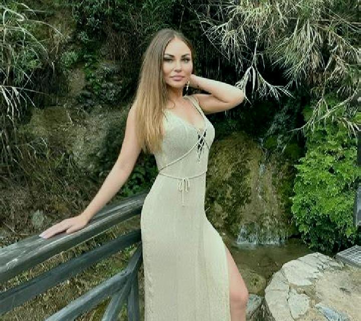 Marta Gallegos de Sobrinos escort
