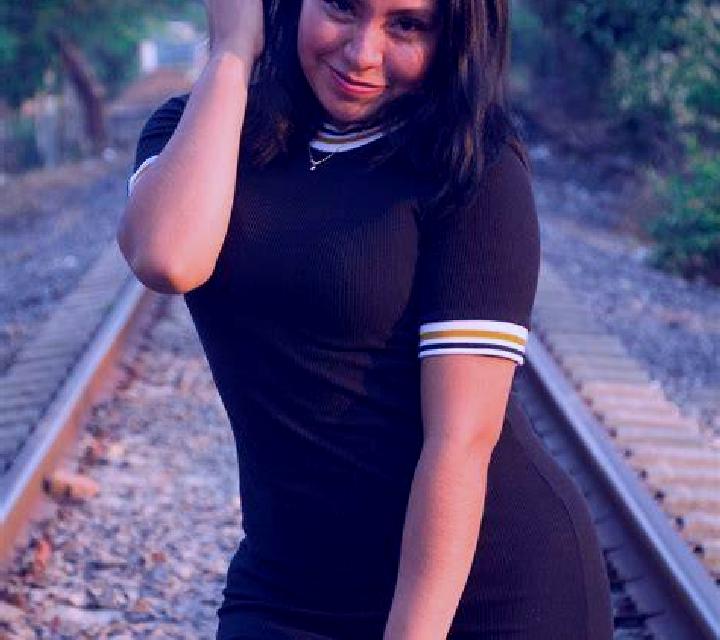 Nadia 2 Linares de Riofrio escort