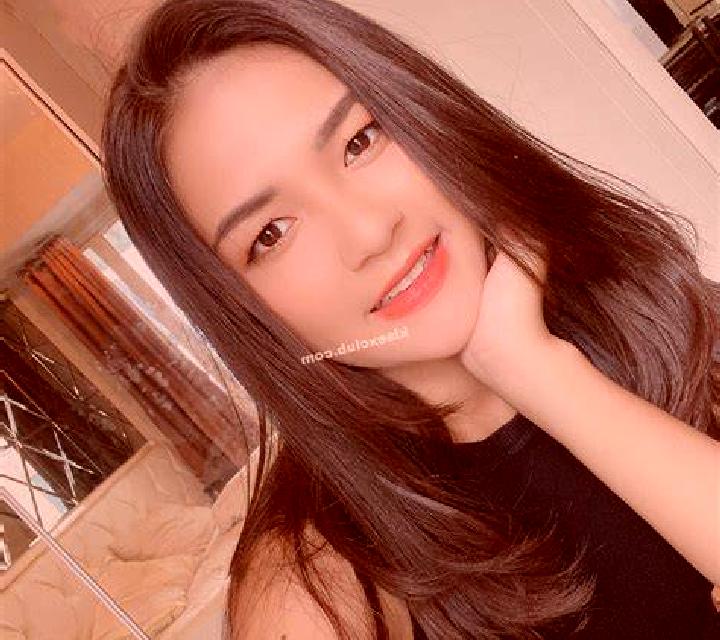 Nadia 2 Maials escort