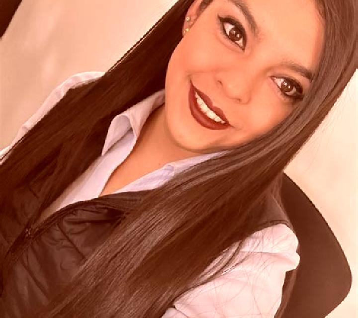 Natalia Torrecilla sobre Alesanco escort