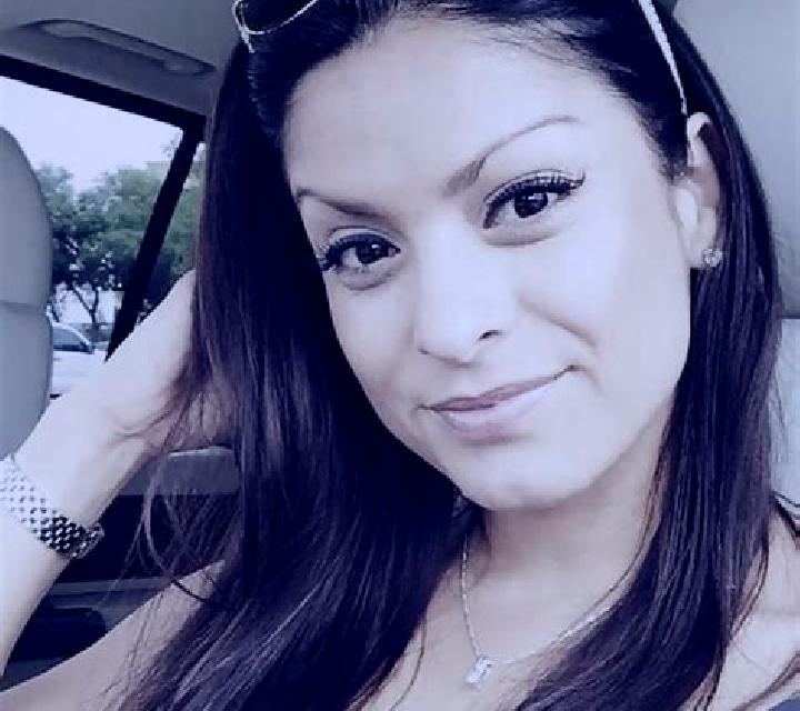 Ángela Sada escort