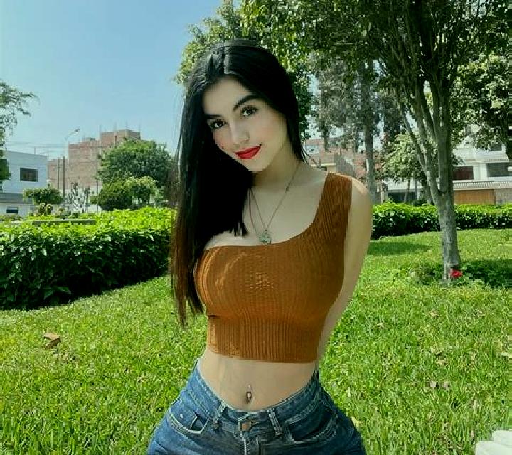 Noa 2 Benimantell escort