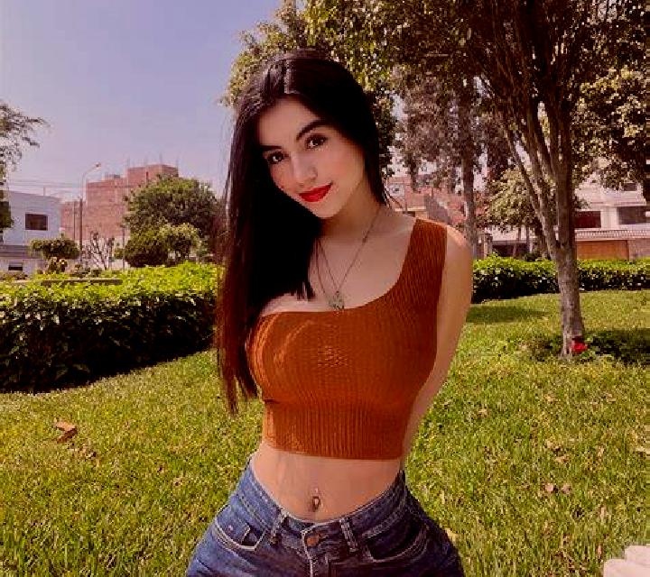 Noa 2 Ejulve escort