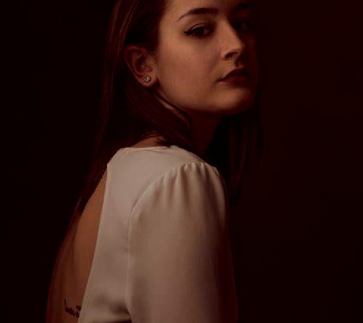 Regina Puebla de Guzman escort